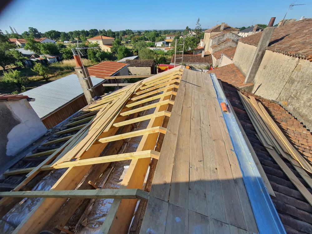 Rénovation près de Mirebeau 