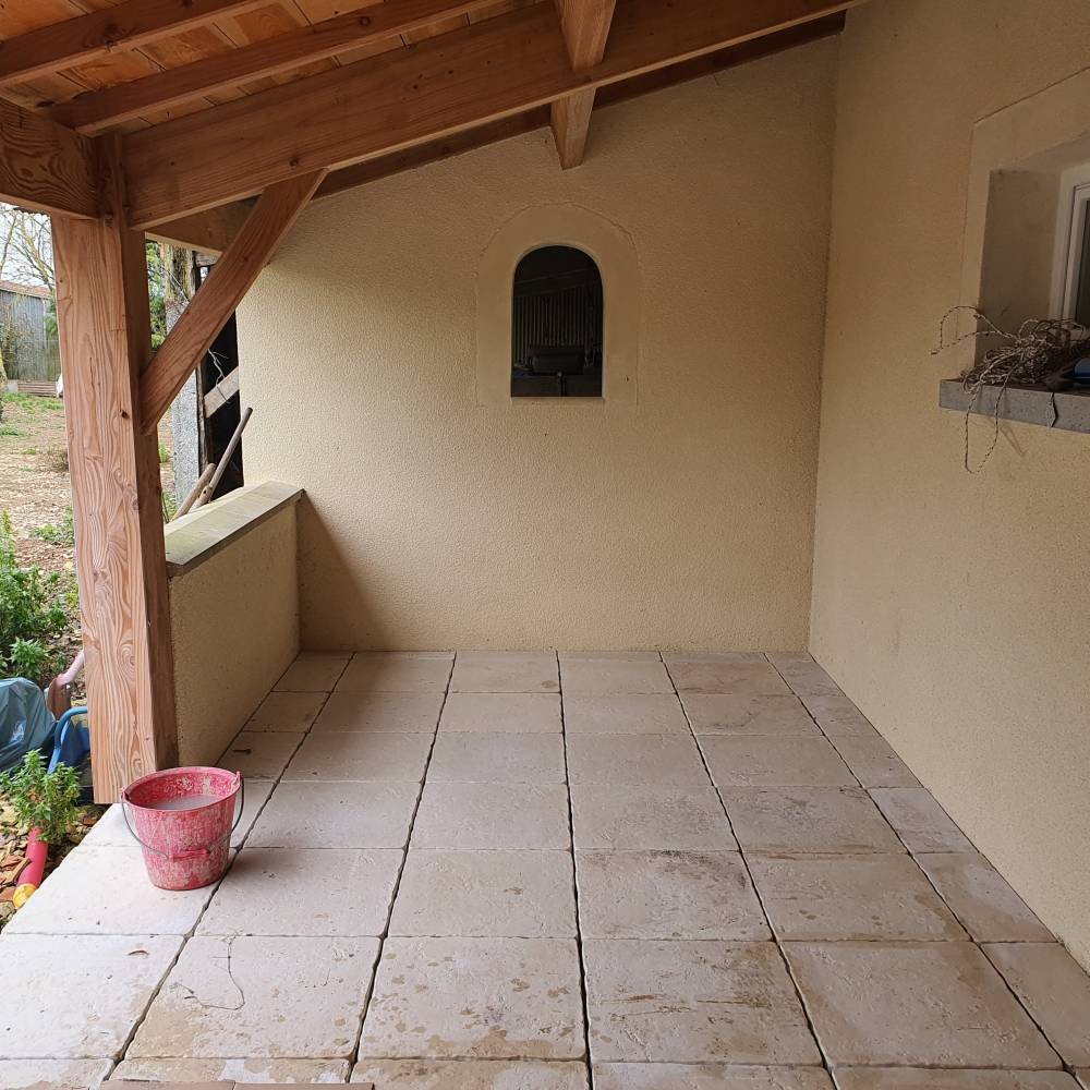 Terrasse avec sol et toiture