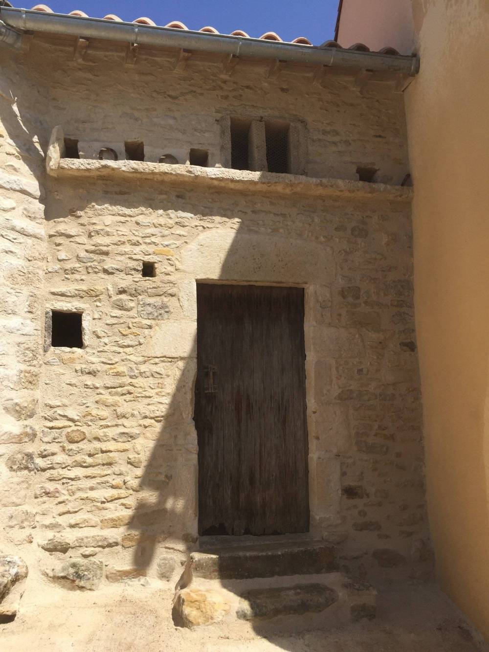 Travail du mur en pierres